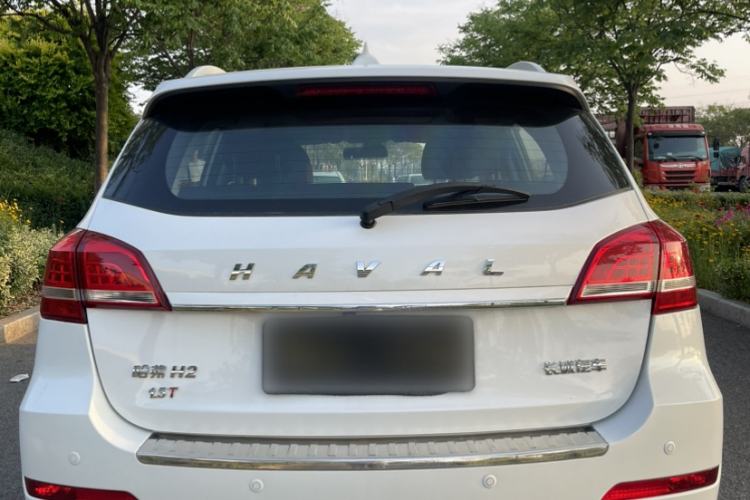 Used Haval H2 2017 Red-Label 1.5T Manual Two-Wheel Drive Luxury Model

