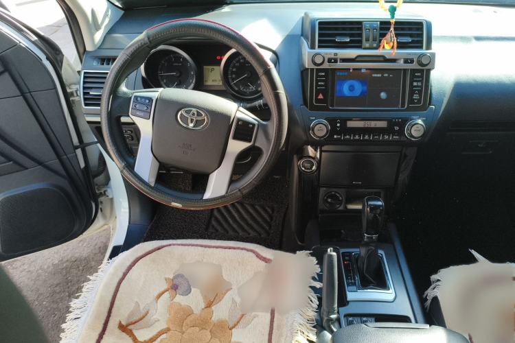 Used Toyota Prado 2016 2.7L Automatic Luxury Edition Steering Wheel