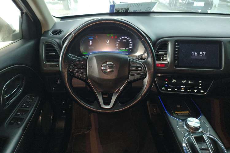 Used Everus VE-1 2022 TA Leading Edition
