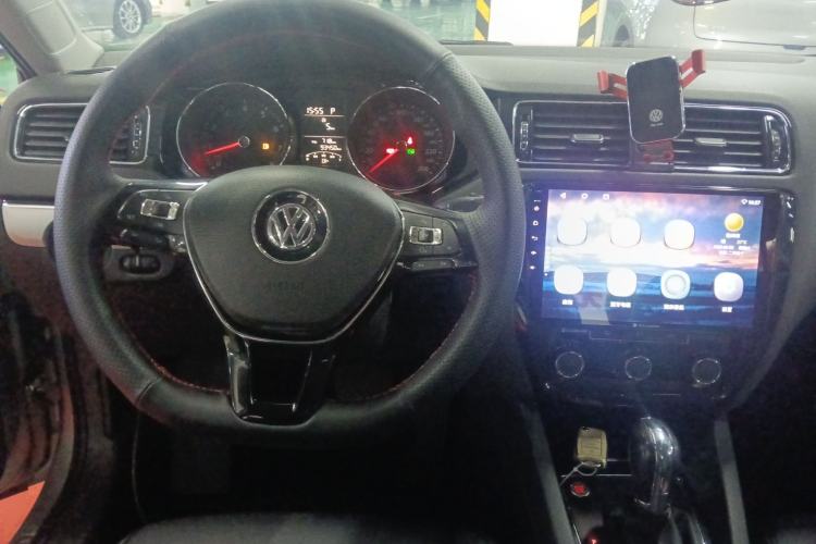 Used Volkswagen Sagitar 2018 1.6L Automatic Comfort Model Steering Wheel
