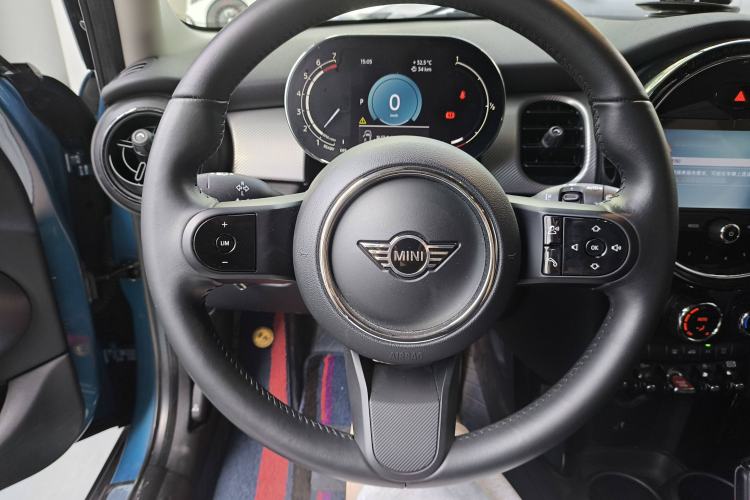 Used MINI MINI 2022 1.5T COOPER Classic Edition Five-Door Version