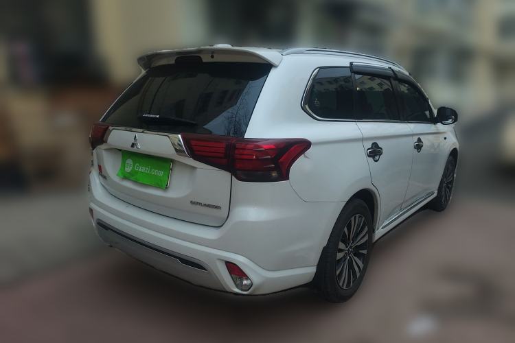 Used Mitsubishi Outlander 2021 2.0L Two-Wheel Drive Comfort Edition 5 Seats