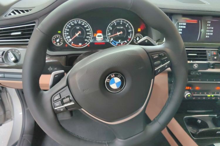 Used BMW 7 Series 2013 740Li xDrive Steering Wheel