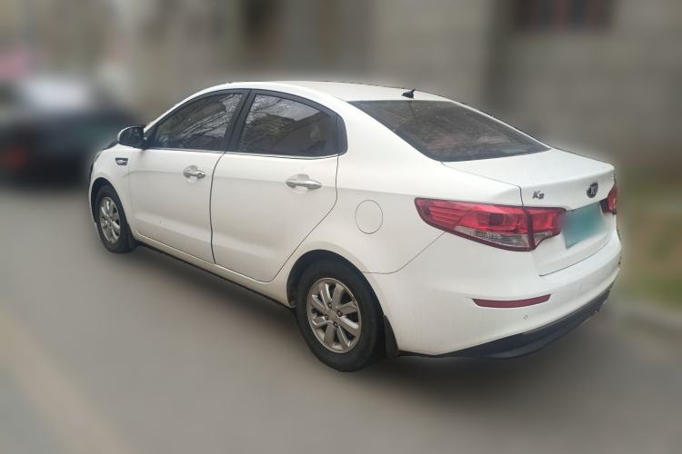 Used Kia K2 2015 Sedan 1.4L MT GLS
