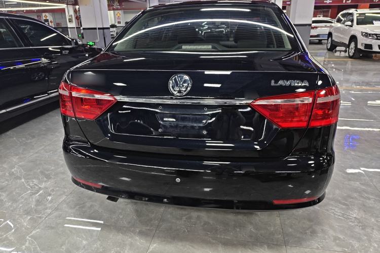 Used Volkswagen Lavida 2013 Revised Classic 1.6L Manual Fashion Edition
