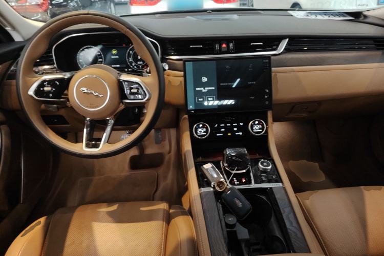 Used Jaguar XFL 2024 2.0T P250 Two-Wheel Drive Prestige Luxury Edition
