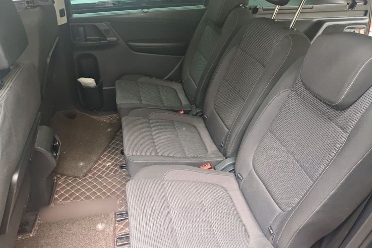 Used Volkswagen Sharan 2018 380TSI Comfort Edition 7-Seater Interior 4