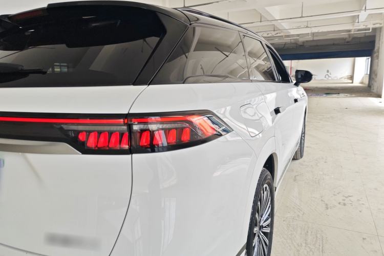 Used Chery Tiggo 9 2025 2.0T Automatic Two-Wheel Drive Luxury Edition 5 Seats Right Rear Taillight