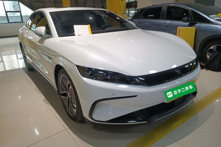Used BYD Han 2023 EV Champion Edition 605KM Front-Drive Premium Model Front Right 45 Deg