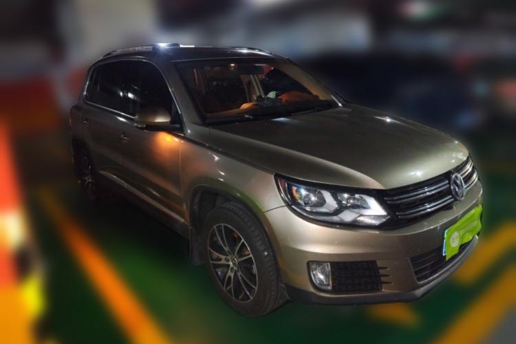 Used Volkswagen Tiguan 2013 1.8TSI Automatic Two-Wheel Drive Luxury Model Front Right 45 Deg