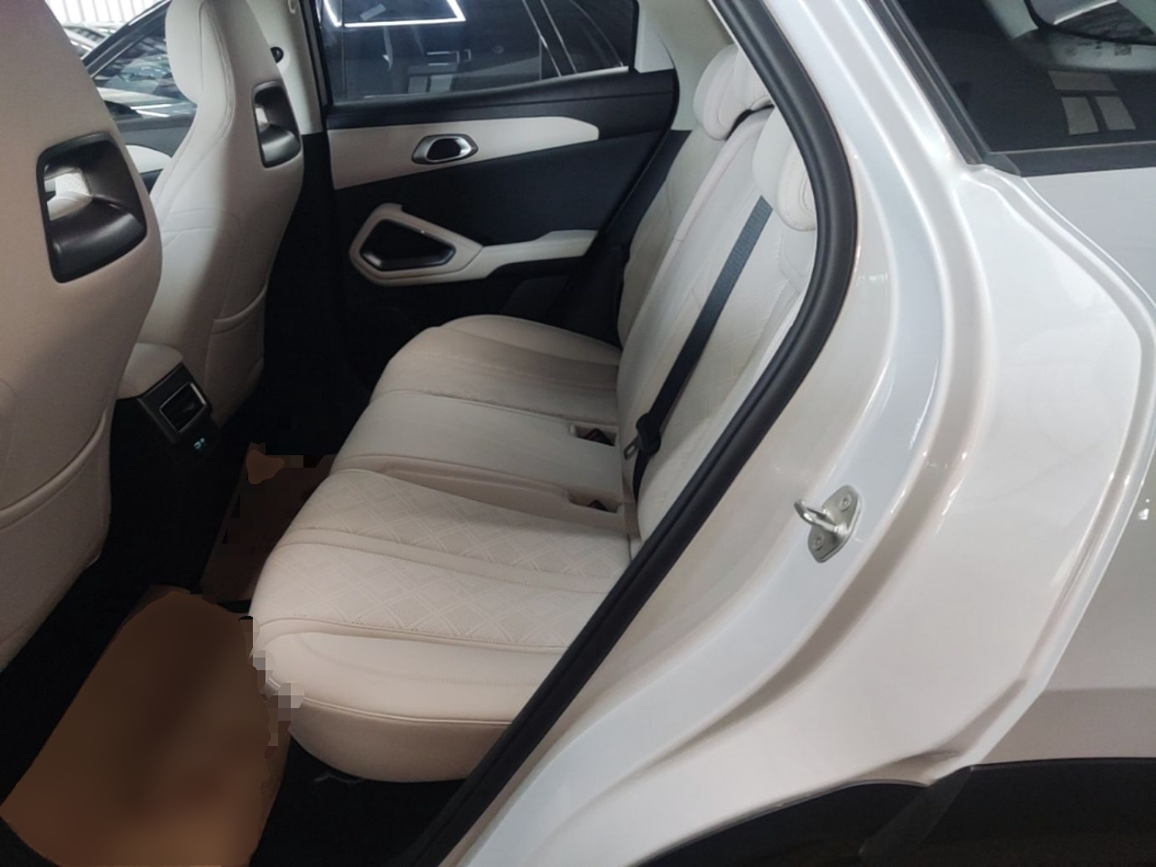 BYD Yuan UP 2025 Model 301KM Leading Version — снимка 20