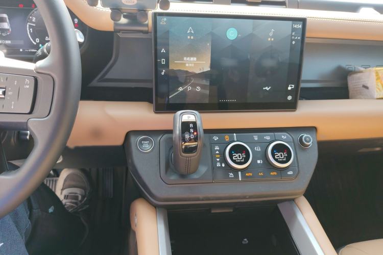 Used Land Rover Defender 2025 110 3.0T P400 Dark Edition
