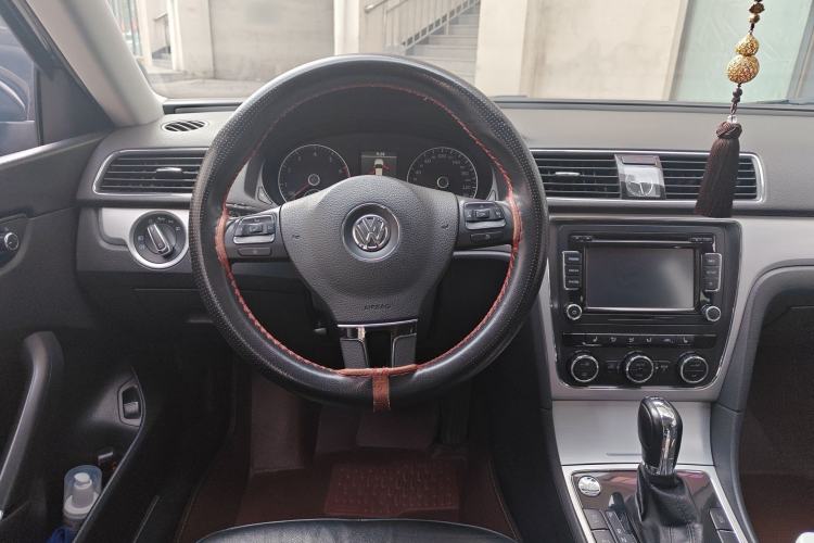 Used Volkswagen Passat 2015 1.8TSI DSG Prestige Edition Steering Wheel