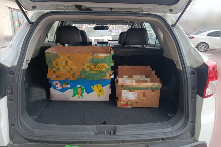 Used Huatai Santa Fe 2016 1.5T Gasoline Manual Two-Wheel Drive Smart Enjoyment i3 Model
