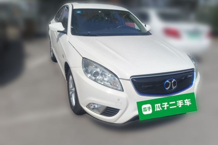 Used BAIC New Energy EU 2017 EU260 Enjoy Edition Front Right 45 Deg