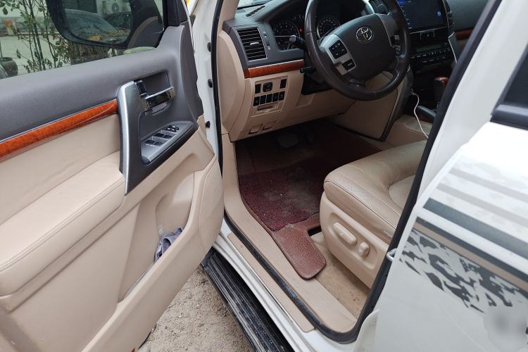 Used Toyota Land Cruiser 2012 4.0L Automatic VX Driver Seat