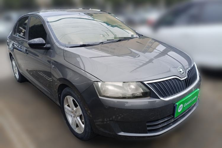 Used Skoda Rapid 2013 1.6L Manual Enjoyment Model