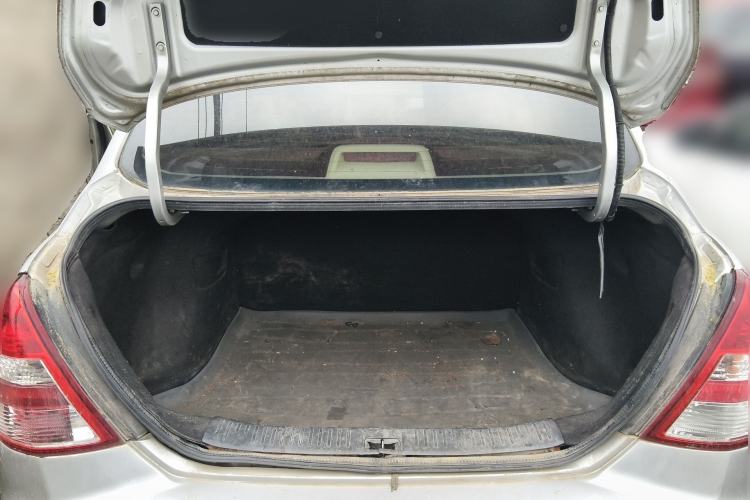 Used Nissan Tiida Sedan 2008 1.6L Manual Fashion Edition Trunk