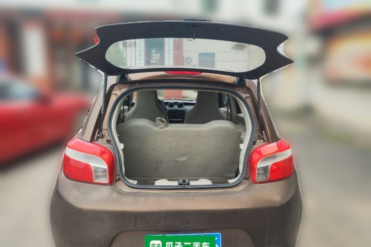 Used Venucia R30 2014 1.2L Manual Enjoyment Edition