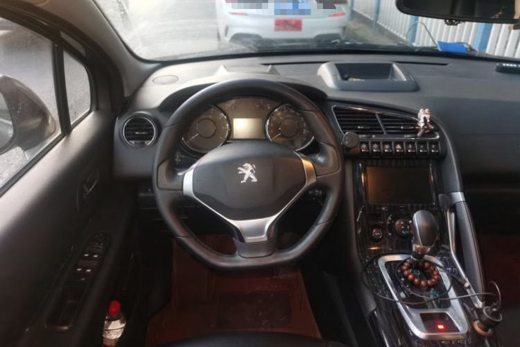 Used Peugeot 3008 2015 1.6THP Automatic Prestige Edition Steering Wheel