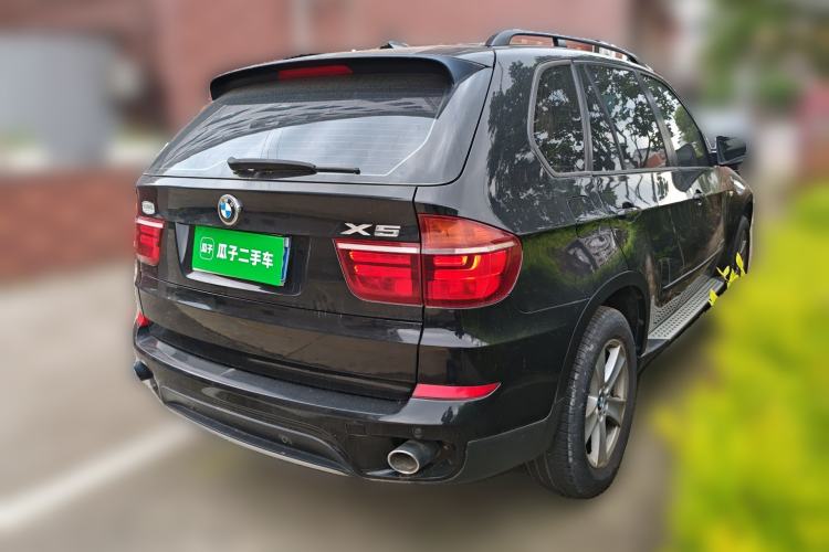 Used BMW X5 2013 xDrive35i Leading Model Rear Right 45 Deg