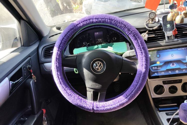 Used Volkswagen Lavida 2013 Revised Classic 1.6L Manual Fashion Edition Steering Wheel