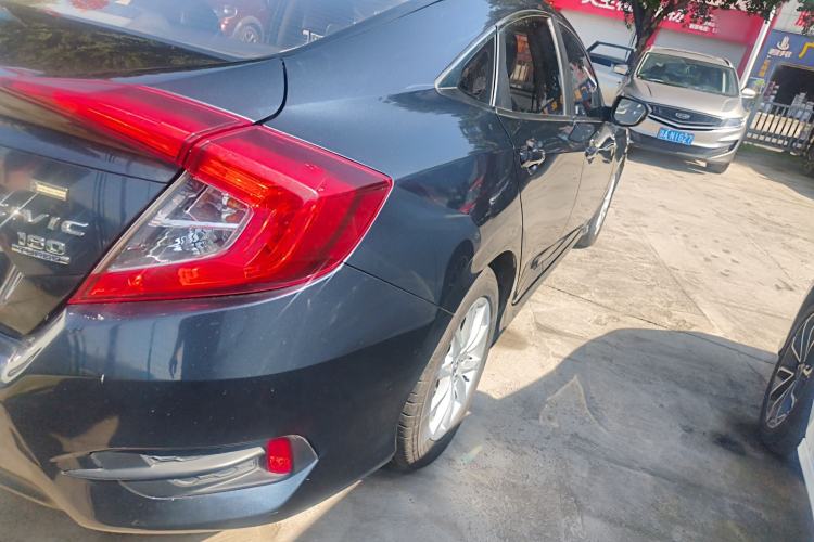 Used Honda Civic 2016 180TURBO CVT Comfort Version

