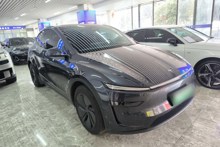 Used Tesla Model Y 2025 Rear-Wheel-Drive Version
