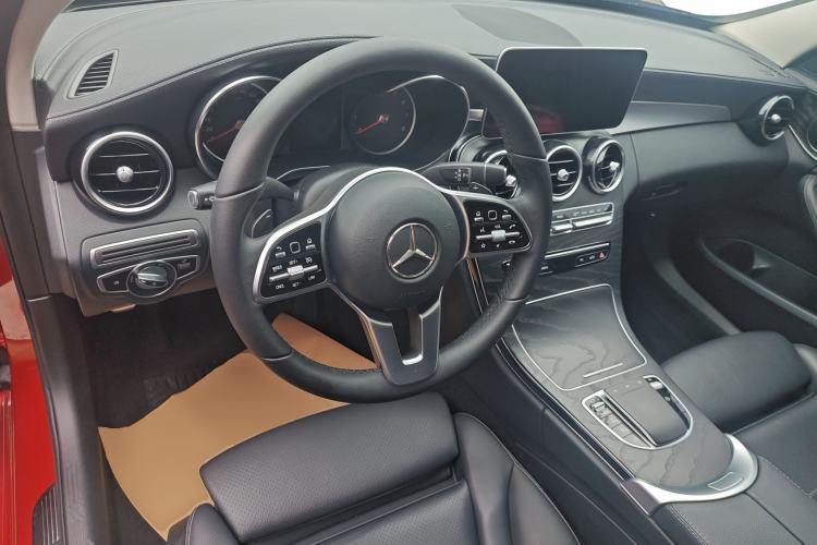 Used Mercedes-Benz C-Class 2019 C 180 L Fashion Edition Sport Version Center Console