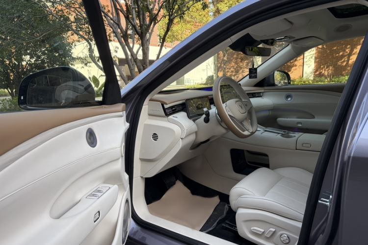 Used VOYAH FREE 2025 Model FREE+ Four-Wheel-Drive Qiankun Edition