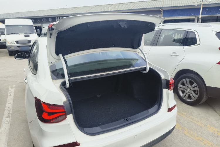 Used Chevrolet Monza 2019 Redline 320T Dual-Clutch Sporty Version China VI Standard