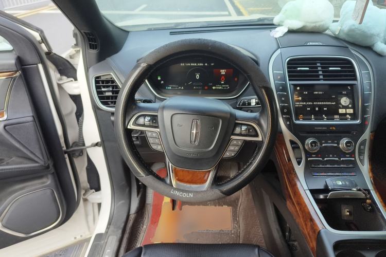 Used Lincoln Nautilus 2019 2.0T Four-Wheel Drive Zunya Edition China VI Standard Steering Wheel