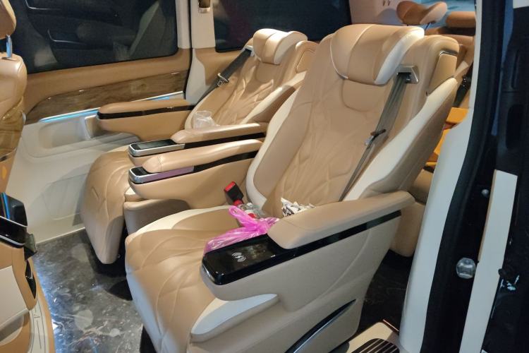 Used Mercedes-Benz V-Class 2022 V 260 L Long Wheelbase Prestige Edition
