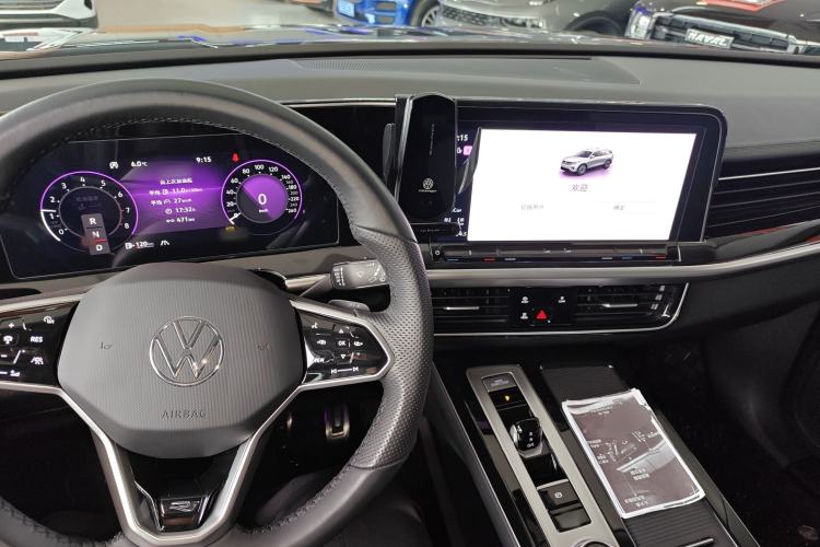 Used Volkswagen Tavendor 2024 380TSI All-Wheel Drive R-Line Cruise Edition
