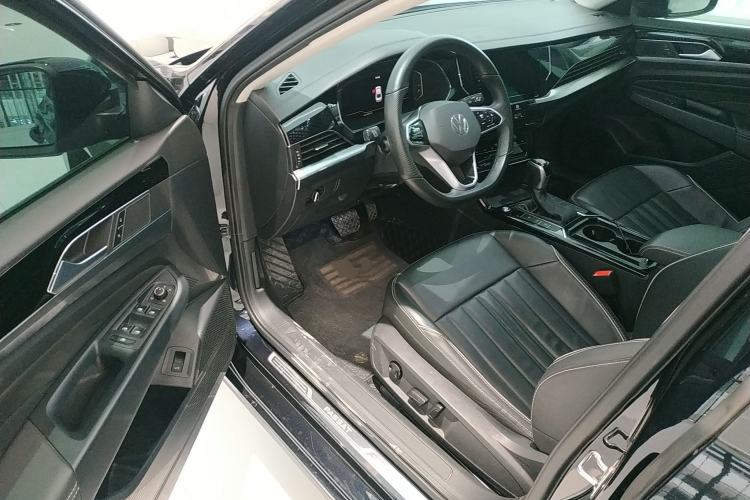 Used Volkswagen Passat 2023 Revised 330TSI Elite Edition Driver Seat