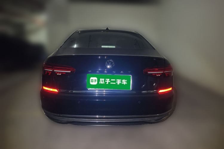 Used Volkswagen Passat 2019 330TSI Luxury Edition China VI Standard