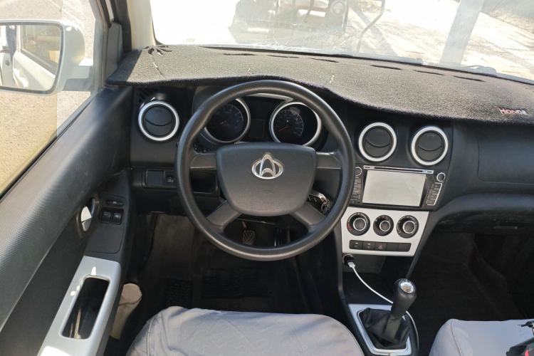 Used CHANGAN KAICHENG Ounuo S 2014 1.5L Base Version Steering Wheel