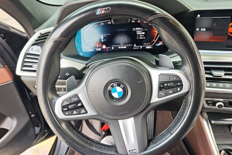 Used BMW X6 2022 Facelift xDrive40i Luxury Edition M Sport Package Steering Wheel