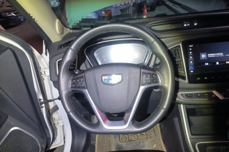 Used Geely Auto Vision X6 2019 1.4T Manual 4G Connect Luxury Model China VI Standard