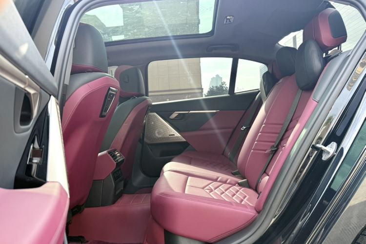 Used BMW 5 Series 2025 530Li Luxury Edition M Sport Package
