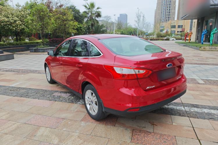 Used Ford Focus 2012 Sedan 1.6L Automatic Comfort Model
