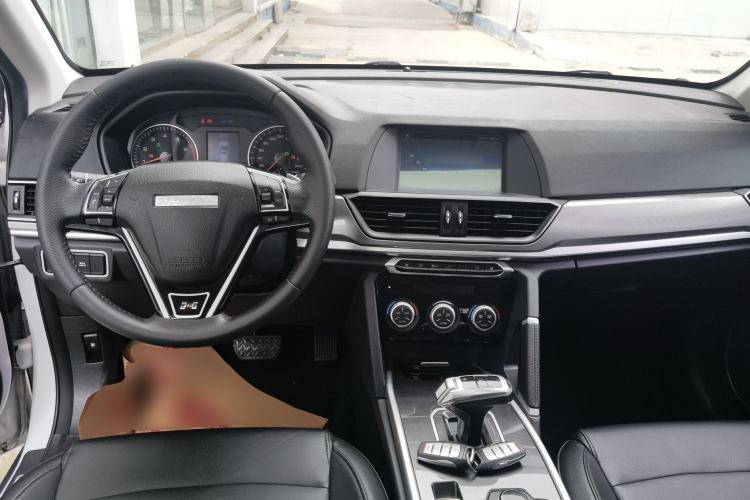Used Haval H6 2018 Sport Edition 1.5T Automatic Two-Wheel Drive Elite Model China V Standard Center Console