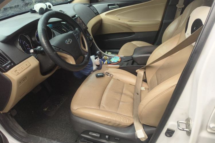 Used Hyundai Sonata 2013 2.4L Automatic Luxury Version China IV Standard
