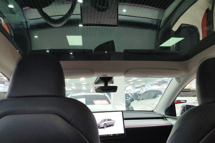 Used Tesla Model Y 2023 Rear-Wheel-Drive Version Headliner