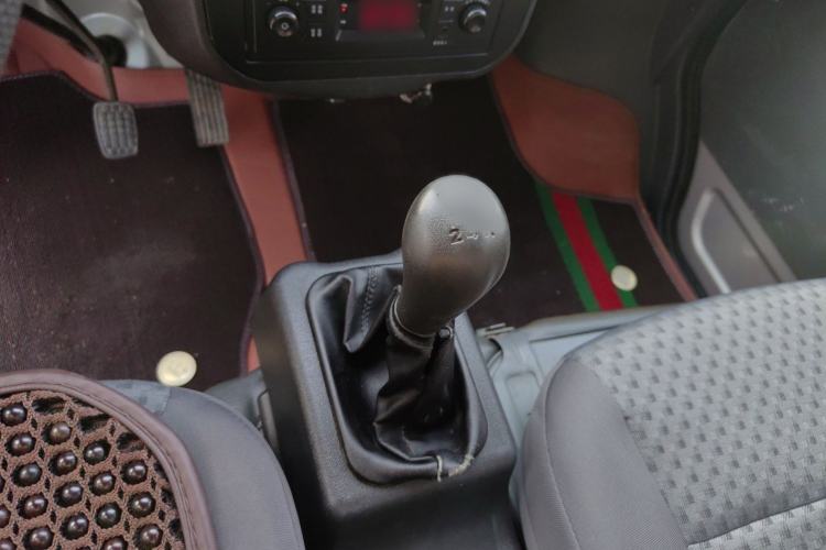 Used Wuling Zhiguang Small Truck 2020 1.2L Double Cab
