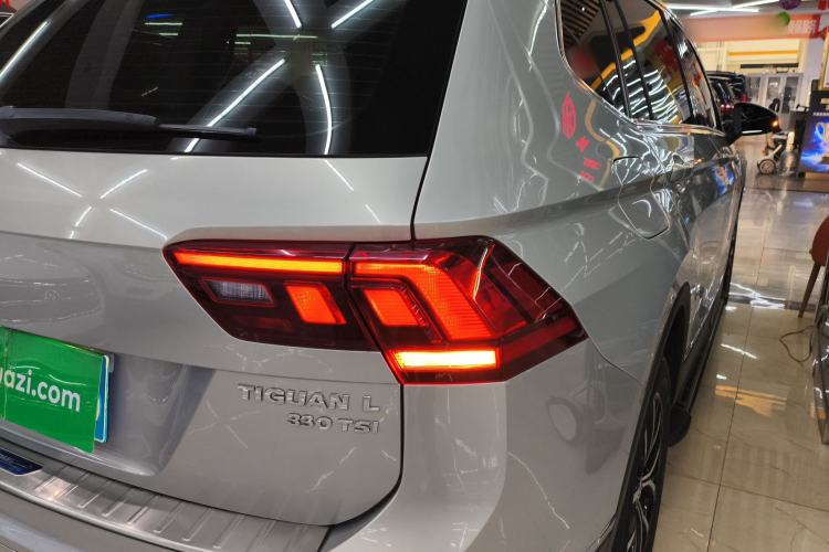 Used Volkswagen Tiguan L 2018 330TSI Automatic Two-Wheel Drive Luxury Edition
