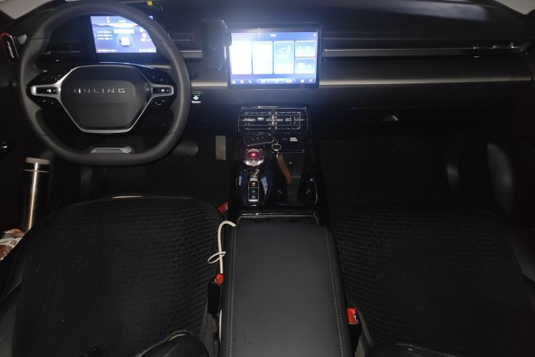 Used Wuling Xingguang 2024 Co-creation Edition 150 Standard Model