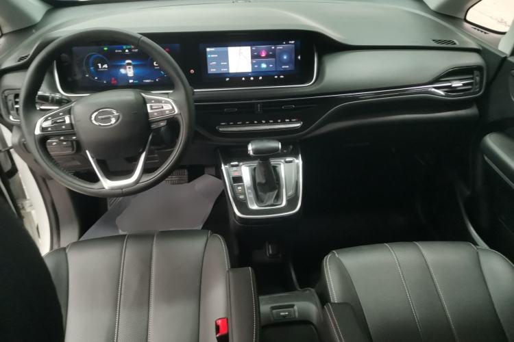 Used GAC Trumpchi M6 2021 270T DCT Prestige Edition (7-seater) Center Console