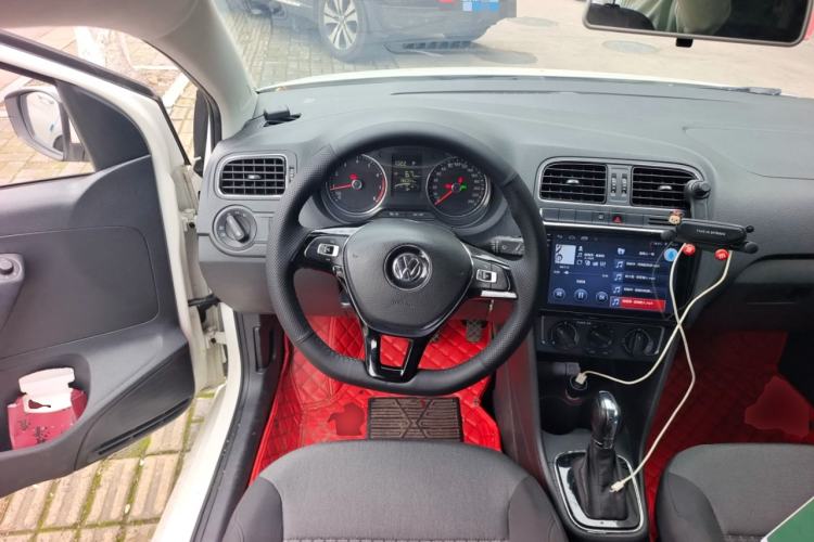 Used Volkswagen Polo 2016 1.6L Automatic Comfort Model