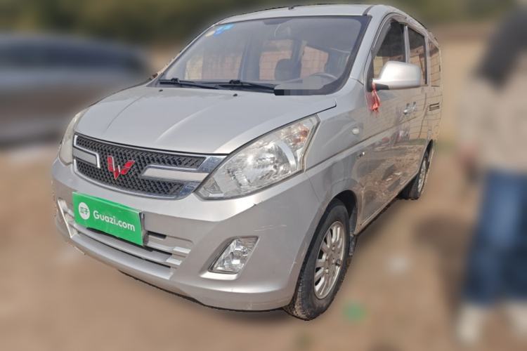 Used Wuling Rongguang V 2016 1.5L Standard Version